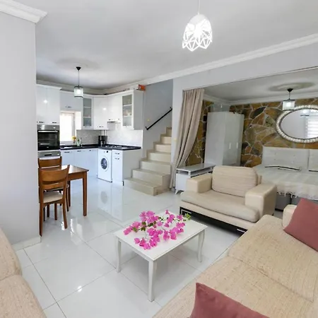 Apartament Lovely House With Astonishing View In Gumusluk, Bodrum