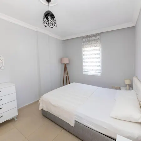 아파트 Lovely House With Astonishing View In Gumusluk, Bodrum 규무슬럭