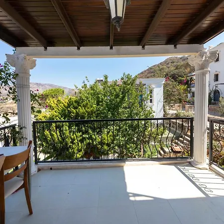 Daire Lovely House With Astonishing View In Gumusluk, Bodrum